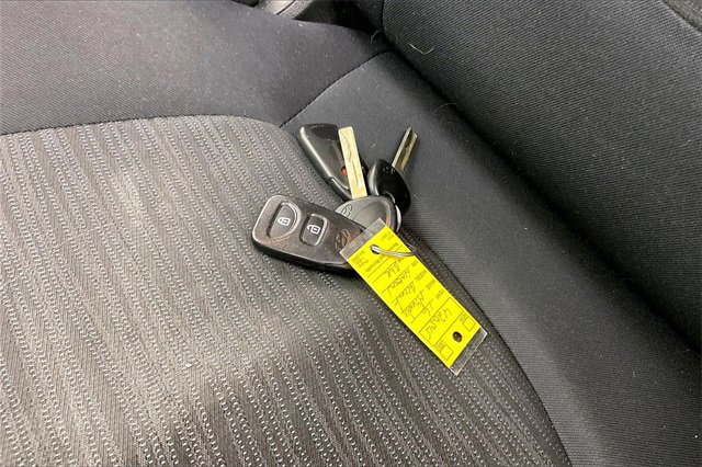 Used 2016 Hyundai Accent SE image 13