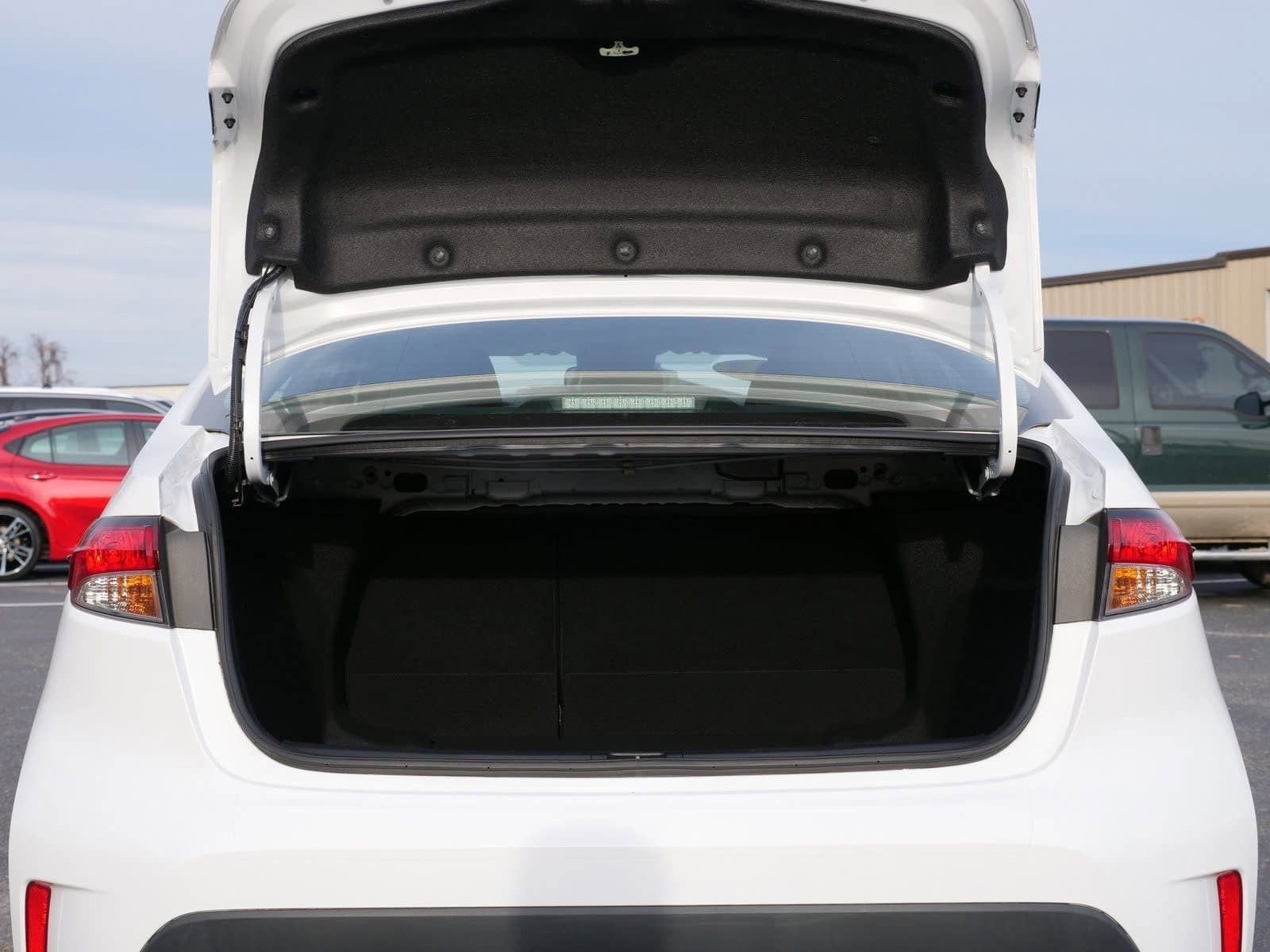 Used 2023 Toyota Corolla LE image 14