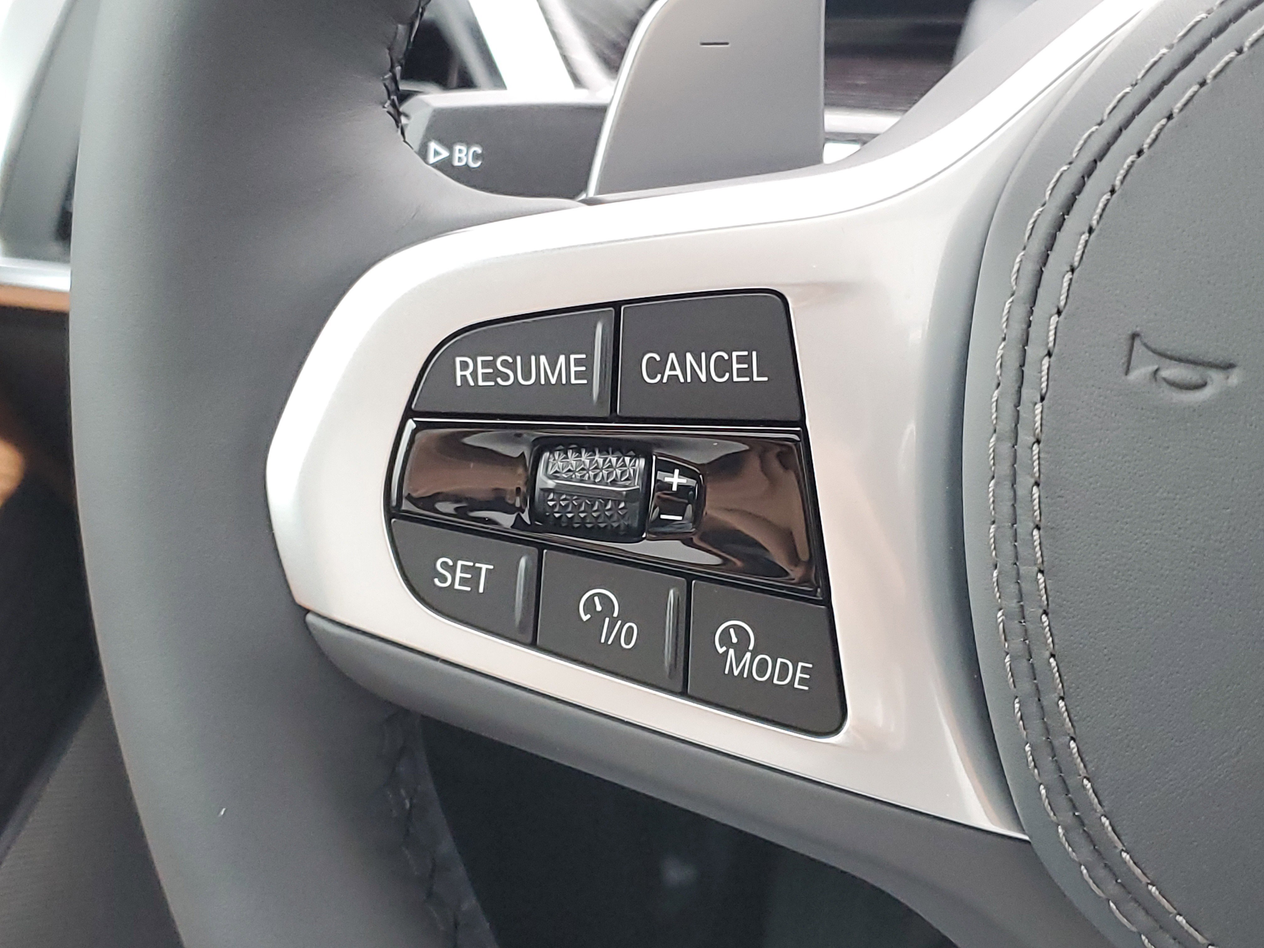 New 2026 BMW X5 xDrive40i w/ M Sport Package AWD/4WD image 12