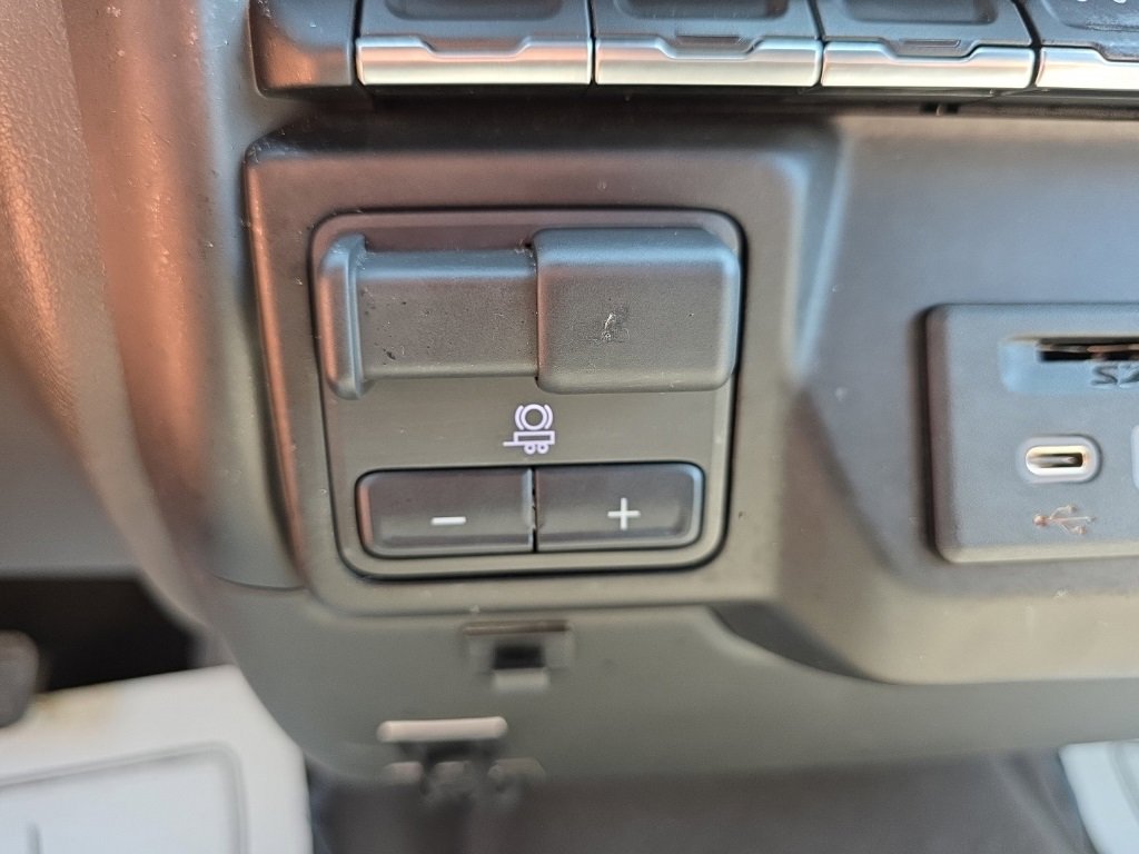 Used 2023 Chevrolet Silverado 2500 LT w/ Convenience Package image 31