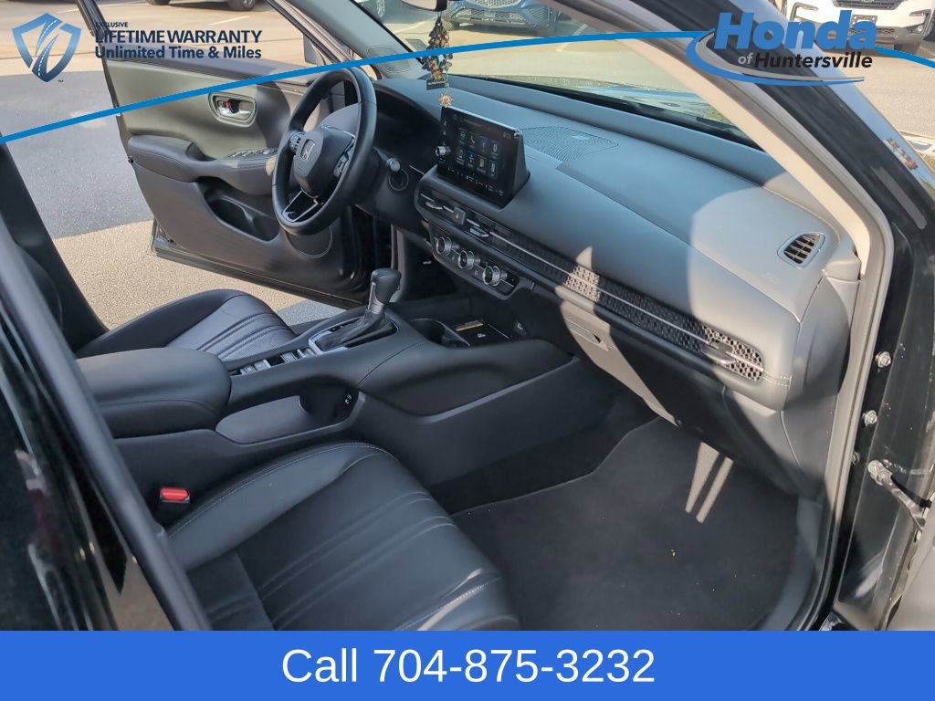 Used 2025 Honda HR-V EX-L image 16