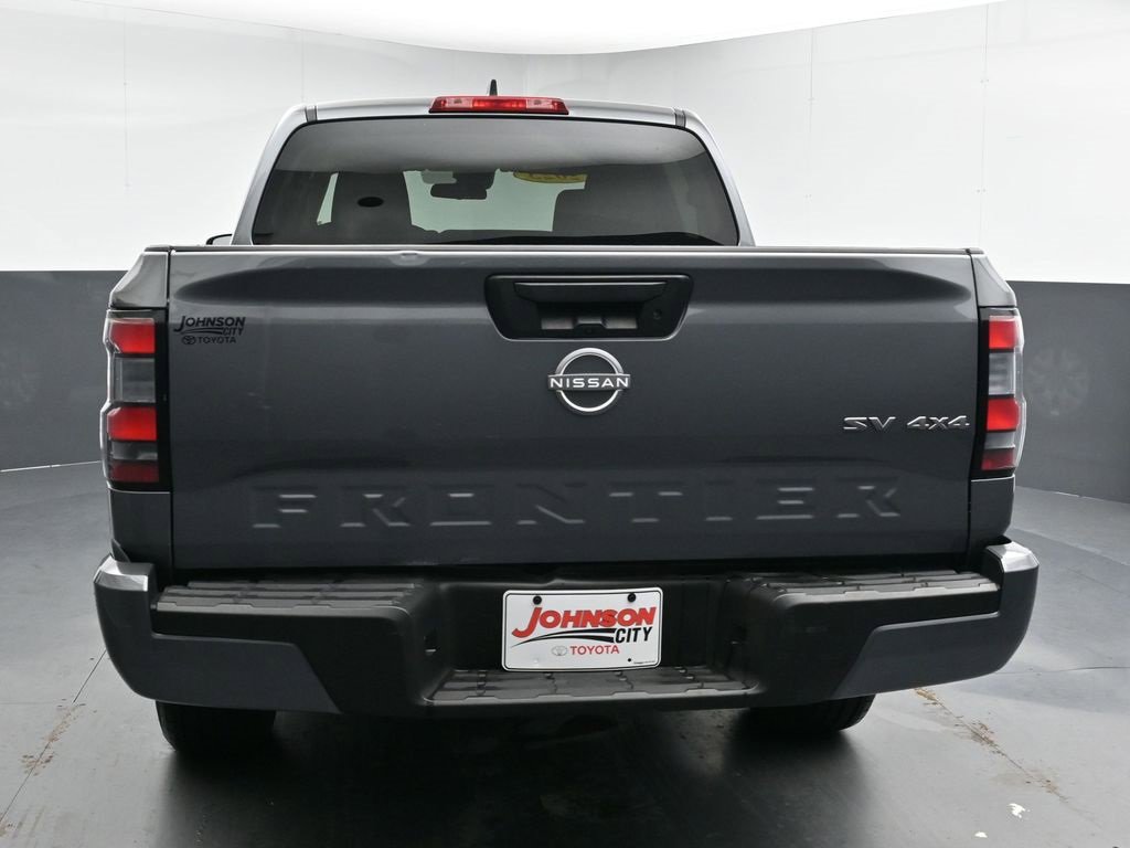 Used 2023 Nissan Frontier SV image 7
