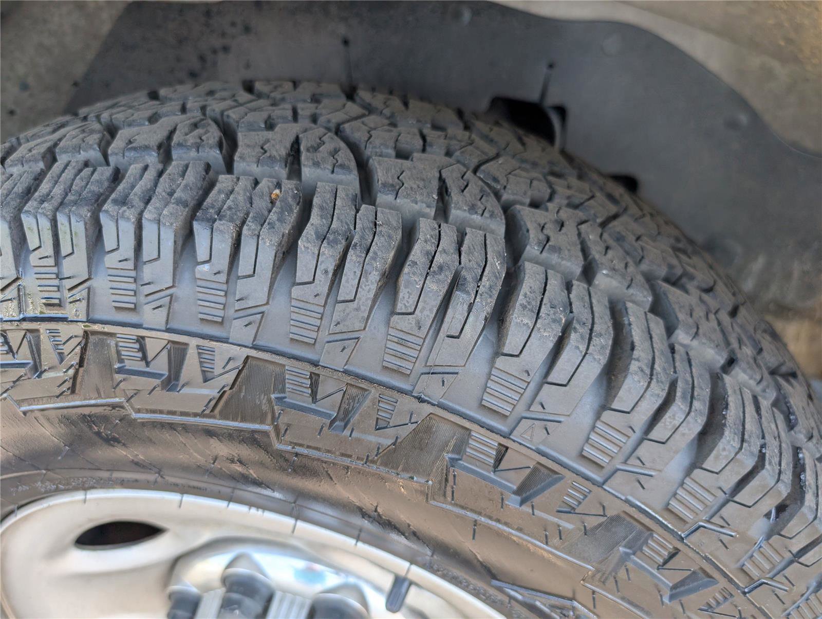 Used 2017 Chevrolet Express 3500 LT w/ LT Preferred Equipment Group image 10