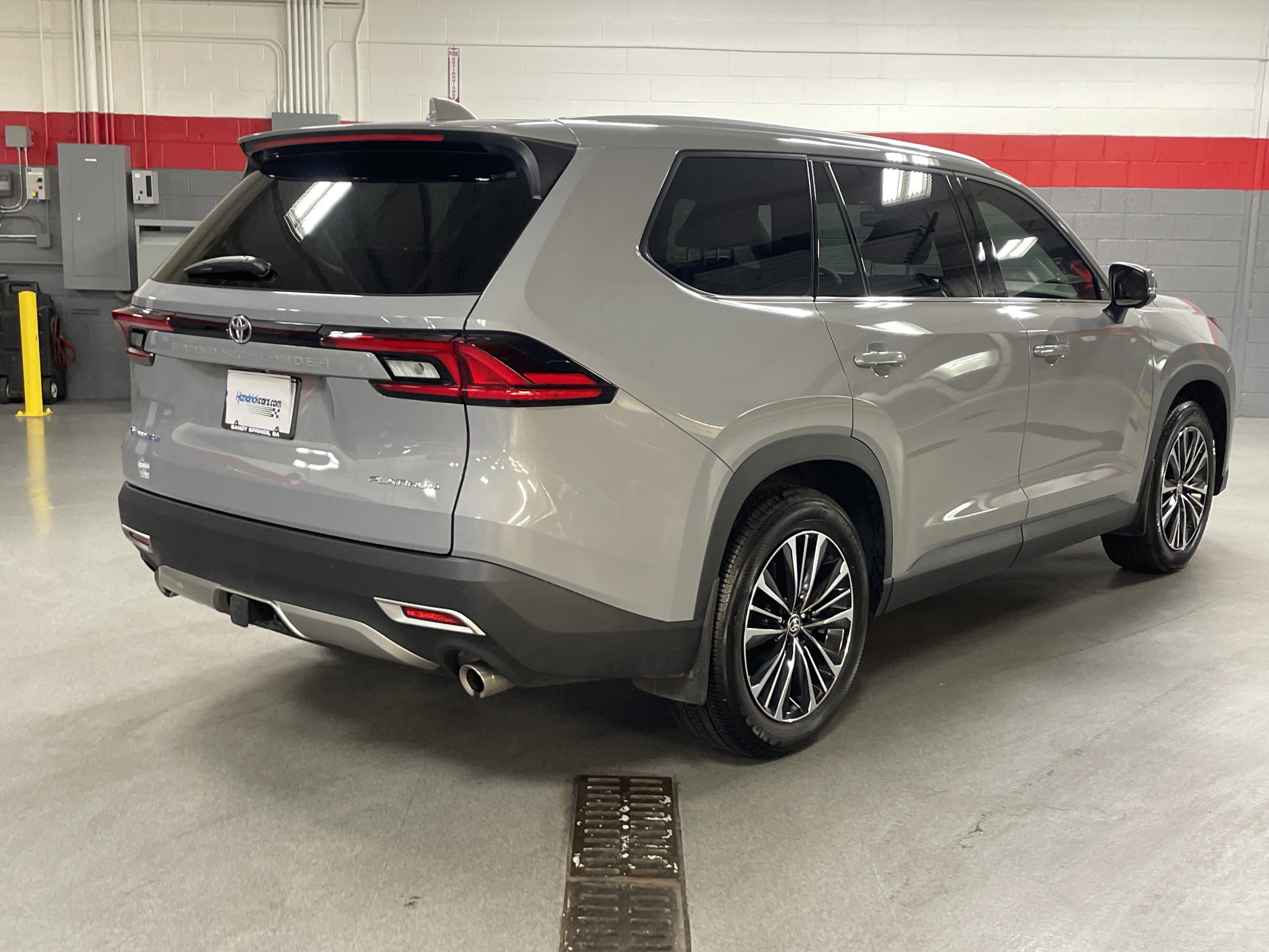 Used 2026 Toyota Grand Highlander AWD Hybrid image 10