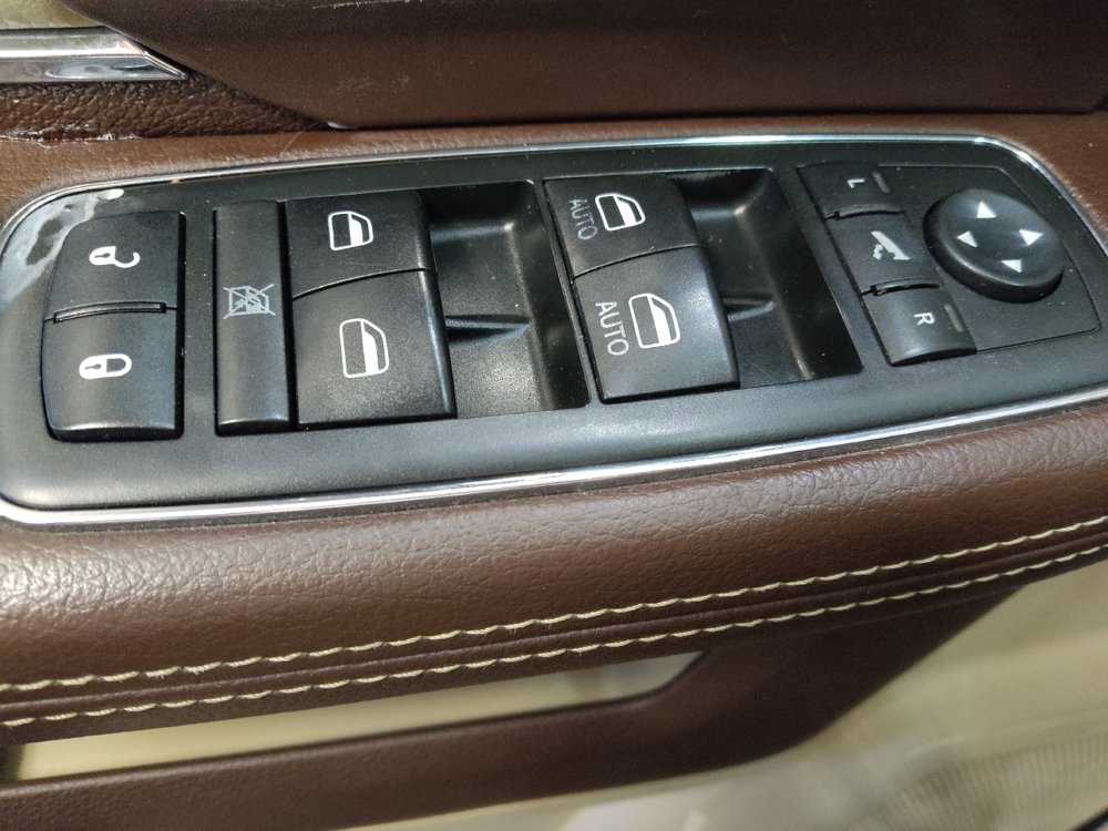 Used 2017 RAM 1500 Laramie image 27