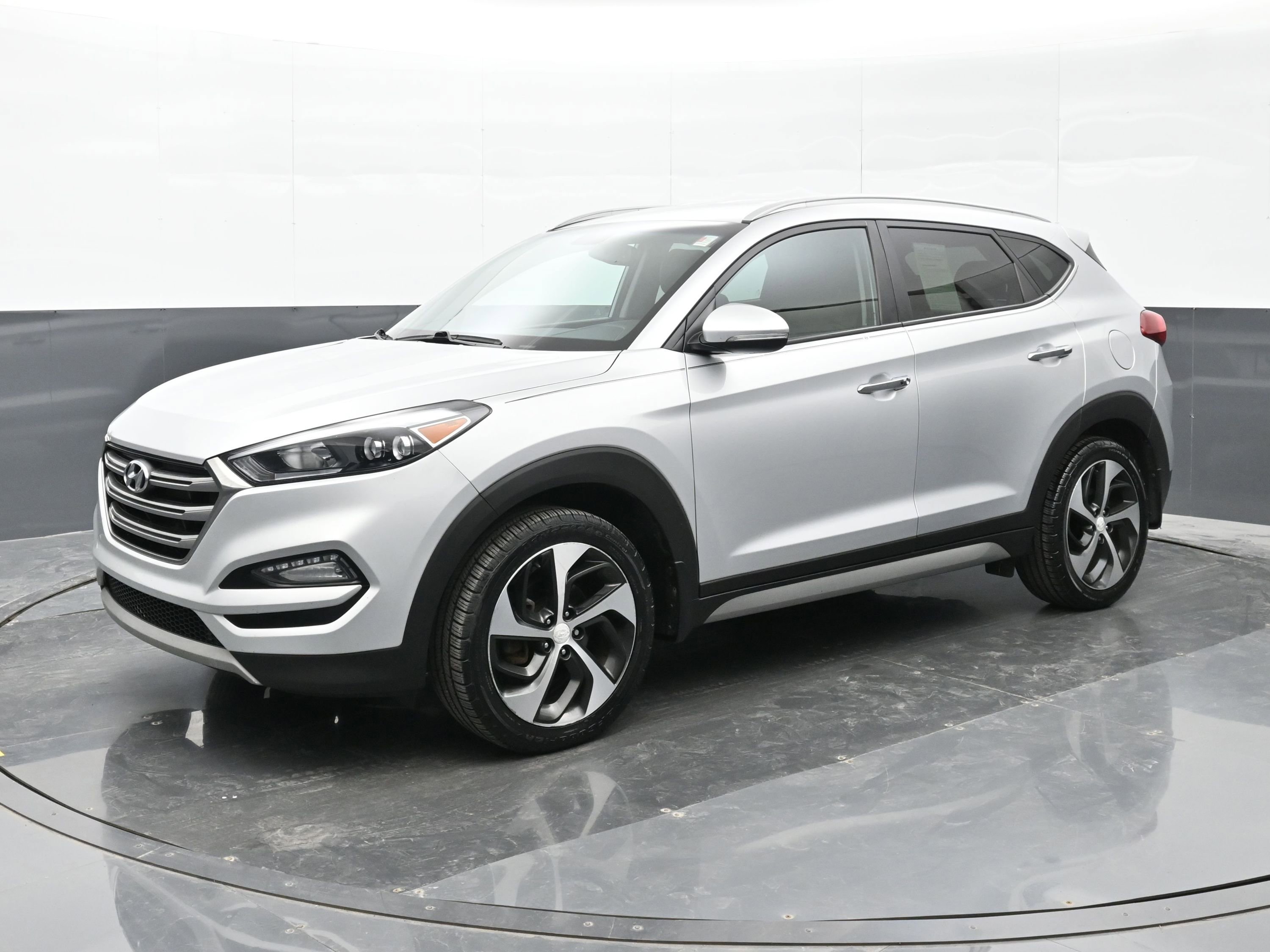 Used 2017 Hyundai Tucson Limited AWD/4WD image 8
