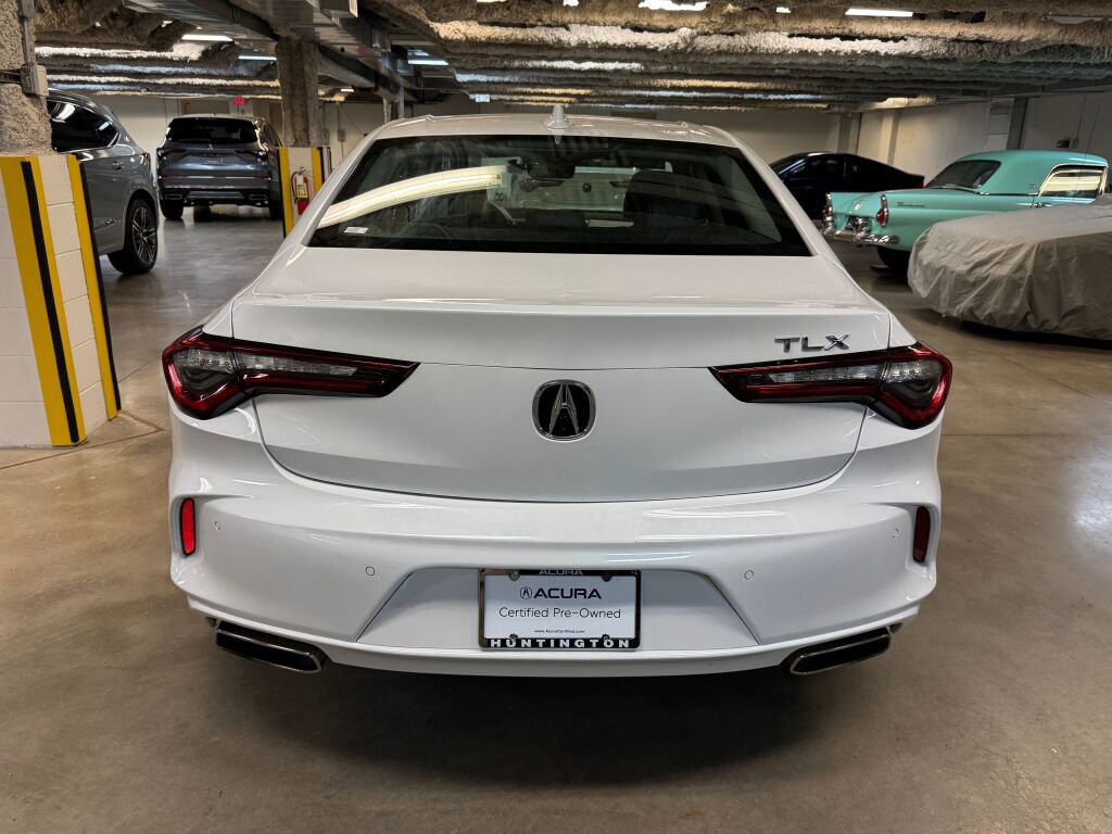 Certified 2022 Acura TLX w/ Technology Package image 8