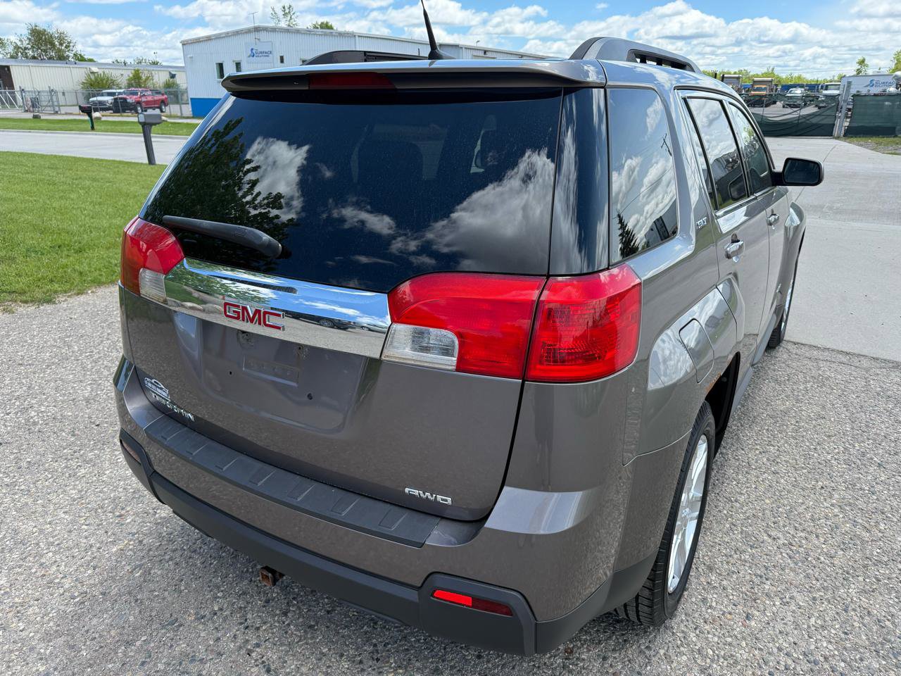 Used 2011 GMC Terrain SLT image 7