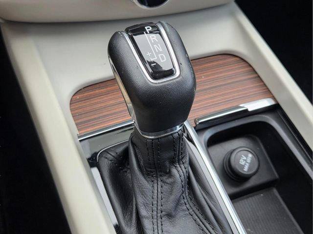 Used 2019 Volvo S60 T5 Momentum w/ Premium Package FWD image 26