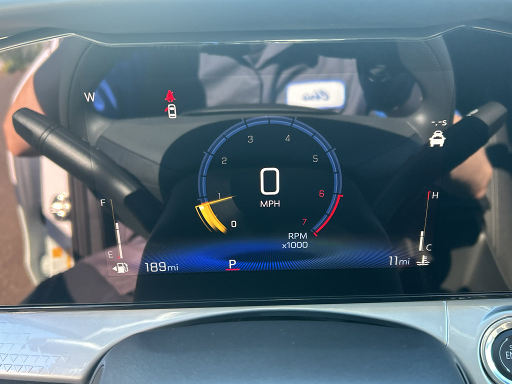 New 2026 Chevrolet Trax LT w/ Sunroof Package FWD image 16