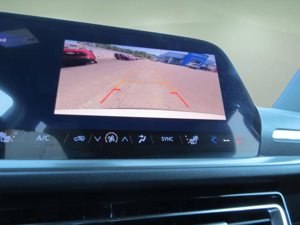 Certified 2026 Chevrolet Traverse LT FWD image 28