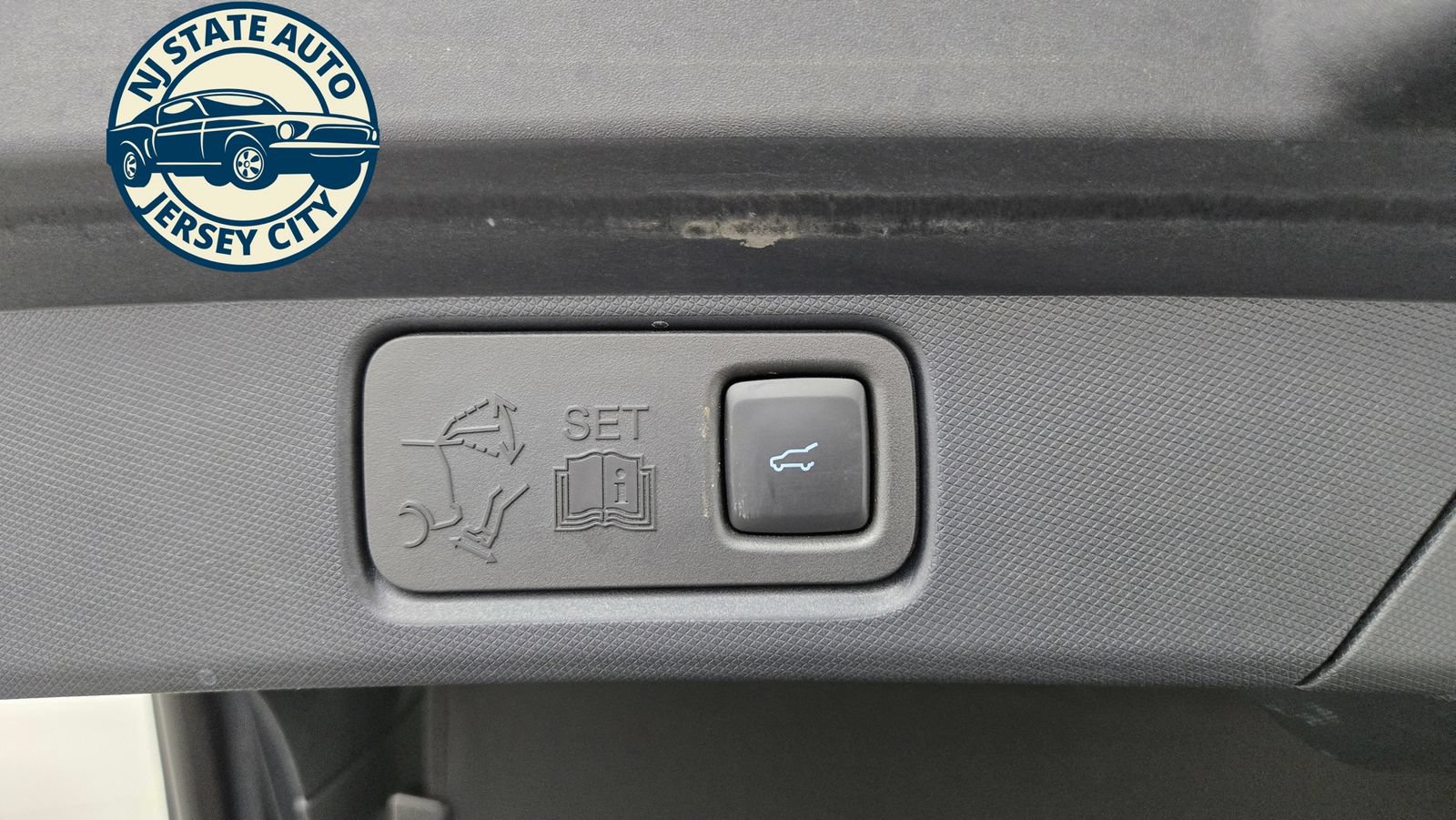Used 2021 Ford Mustang Mach-E Premium AWD/4WD image 37