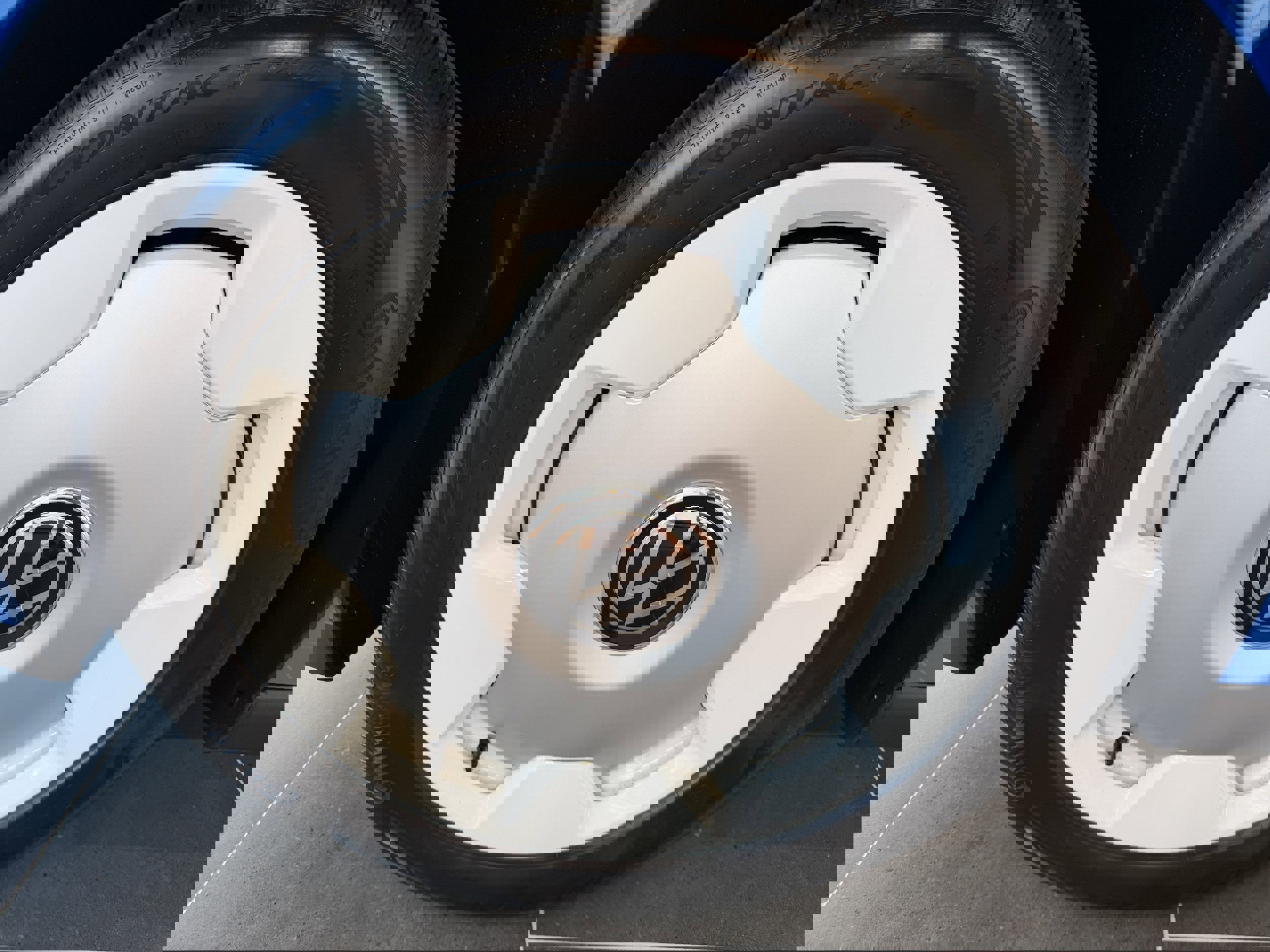 New 2025 Volkswagen ID. Buzz 1st Edition image 30