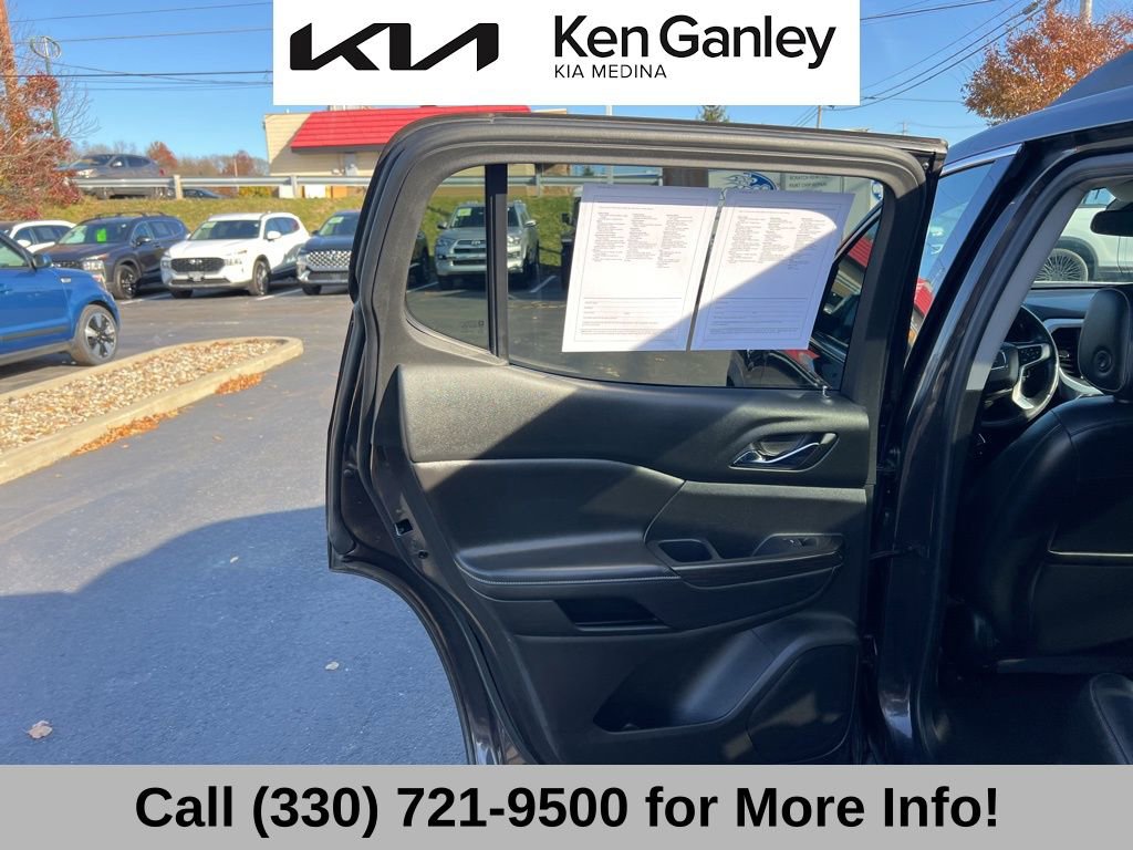 Used 2018 GMC Acadia SLT image 47