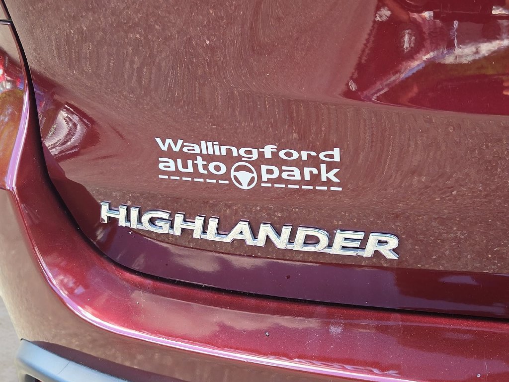 Used 2015 Toyota Highlander Plus AWD/4WD image 29