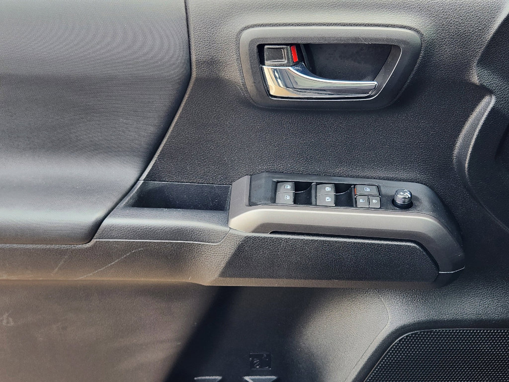 Used 2023 Toyota Tacoma TRD Off-Road w/ Technology Package image 24