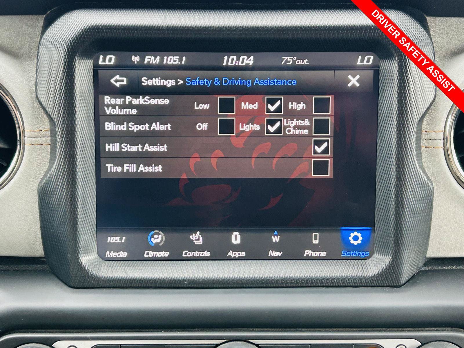 Used 2021 Jeep Wrangler Unlimited Sahara AWD/4WD image 7
