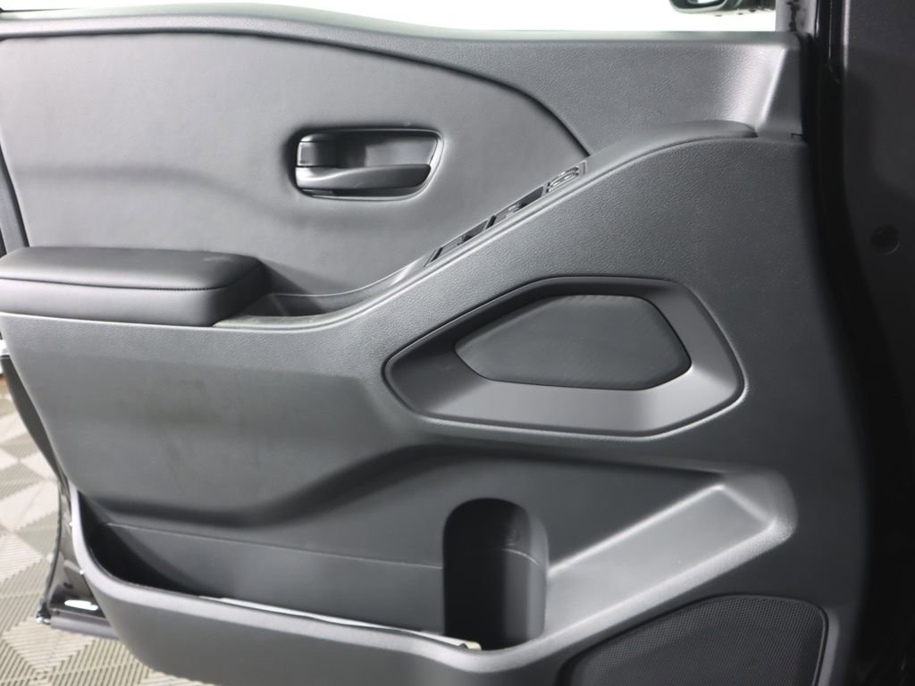 New 2026 Nissan Frontier S image 16