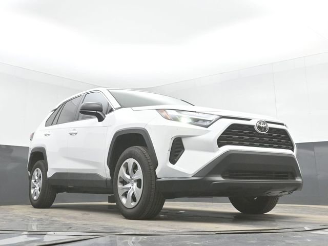 Used 2025 Toyota RAV4 LE FWD image 40