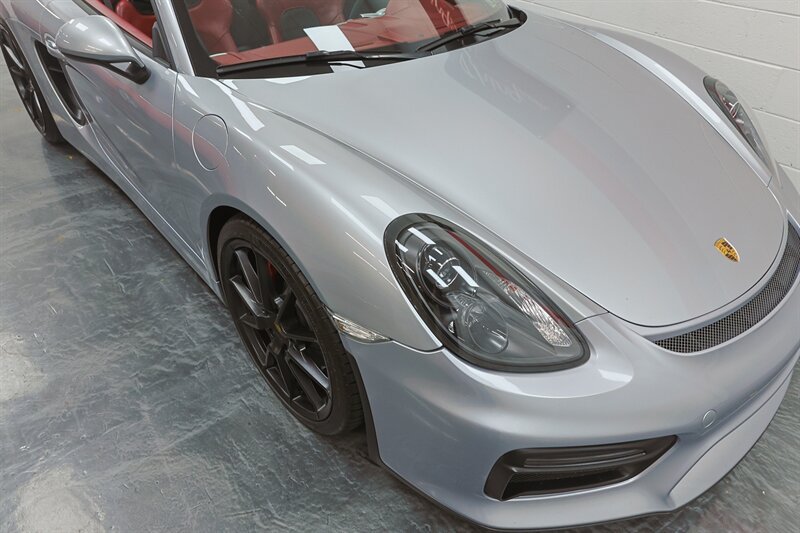 Used 2016 Porsche Boxster Spyder RWD image 30