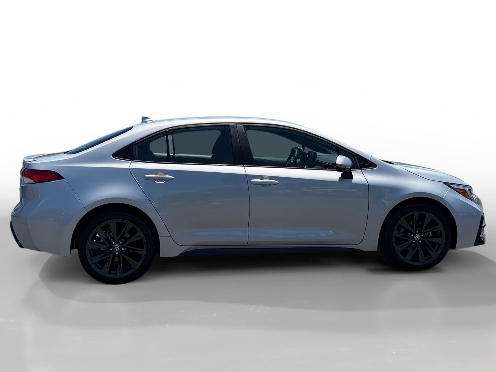 Used 2025 Toyota Corolla SE FWD image 6