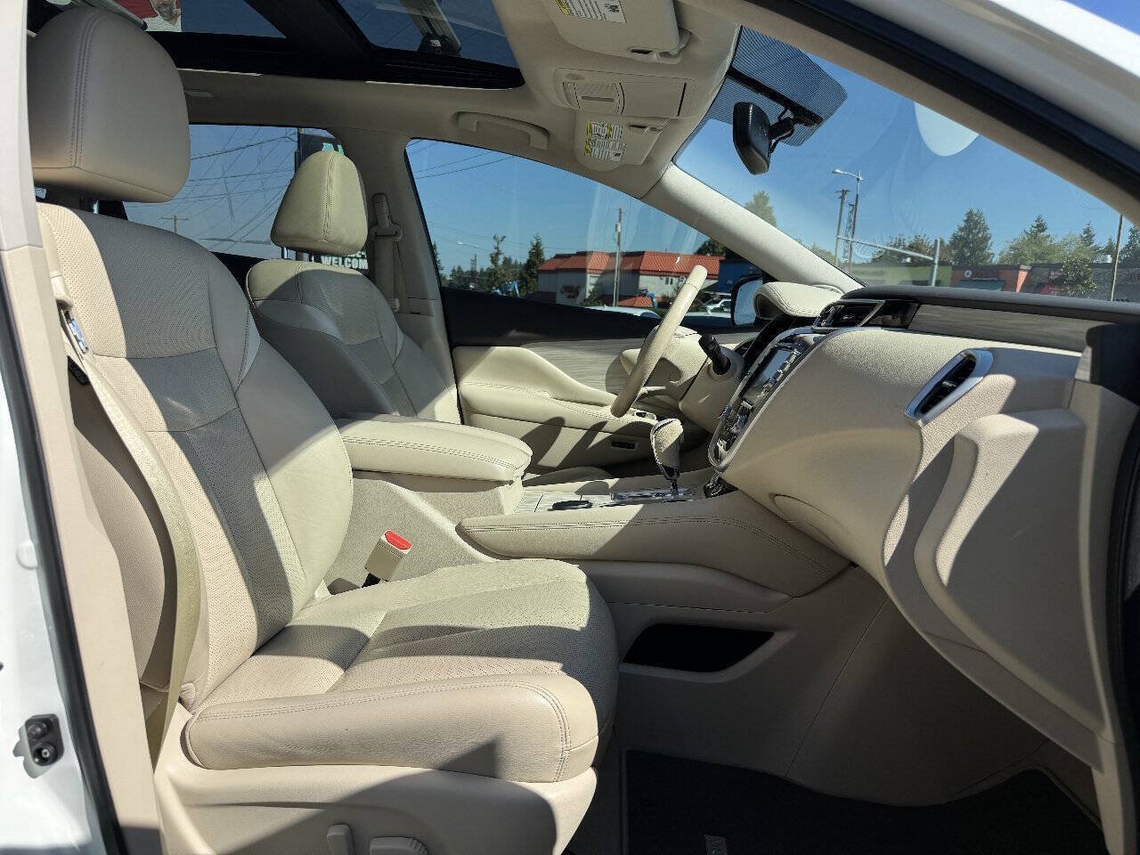 Used 2015 Nissan Murano Platinum w/ Platinum Technology Package AWD/4WD image 17