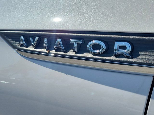 Certified 2024 Lincoln Aviator Reserve w/ Equipment Group 201A RWD image 9