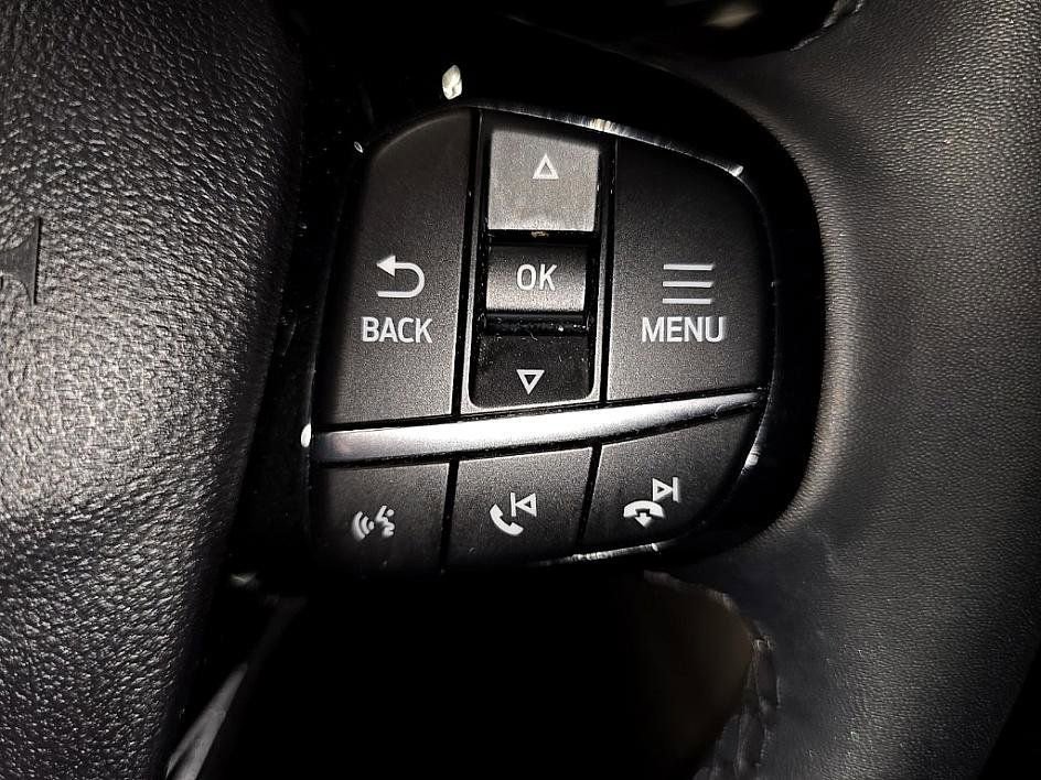 Used 2022 Ford Escape SE w/ Cold Weather Package image 16