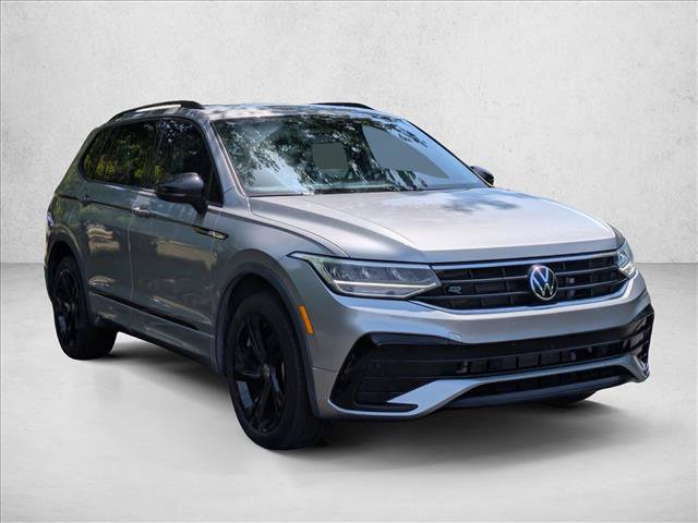 Used 2023 Volkswagen Tiguan SE R-Line FWD image 3