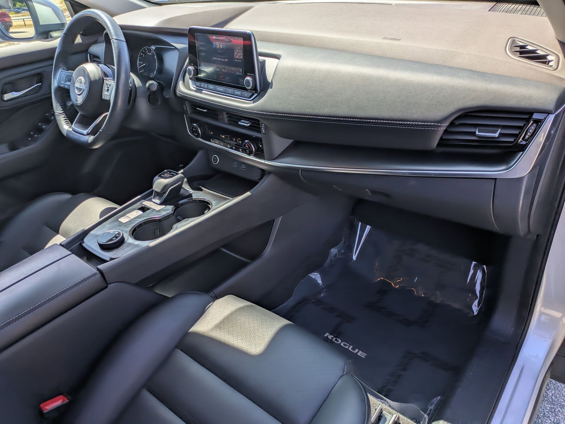 Certified 2023 Nissan Rogue SV w/ SV Premium Package image 37