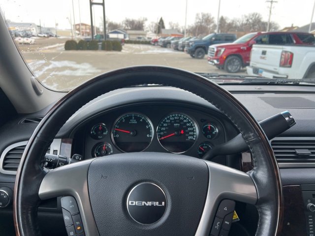 Used 2012 GMC Yukon XL Denali image 17