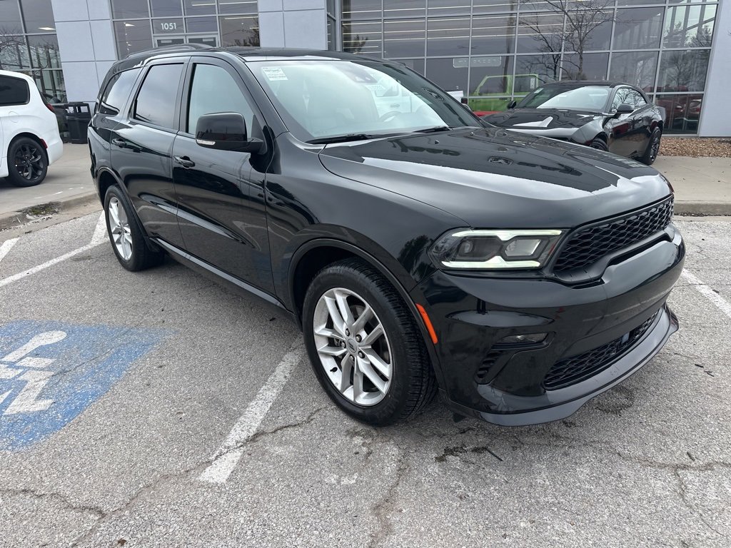 Used 2023 Dodge Durango GT image 2