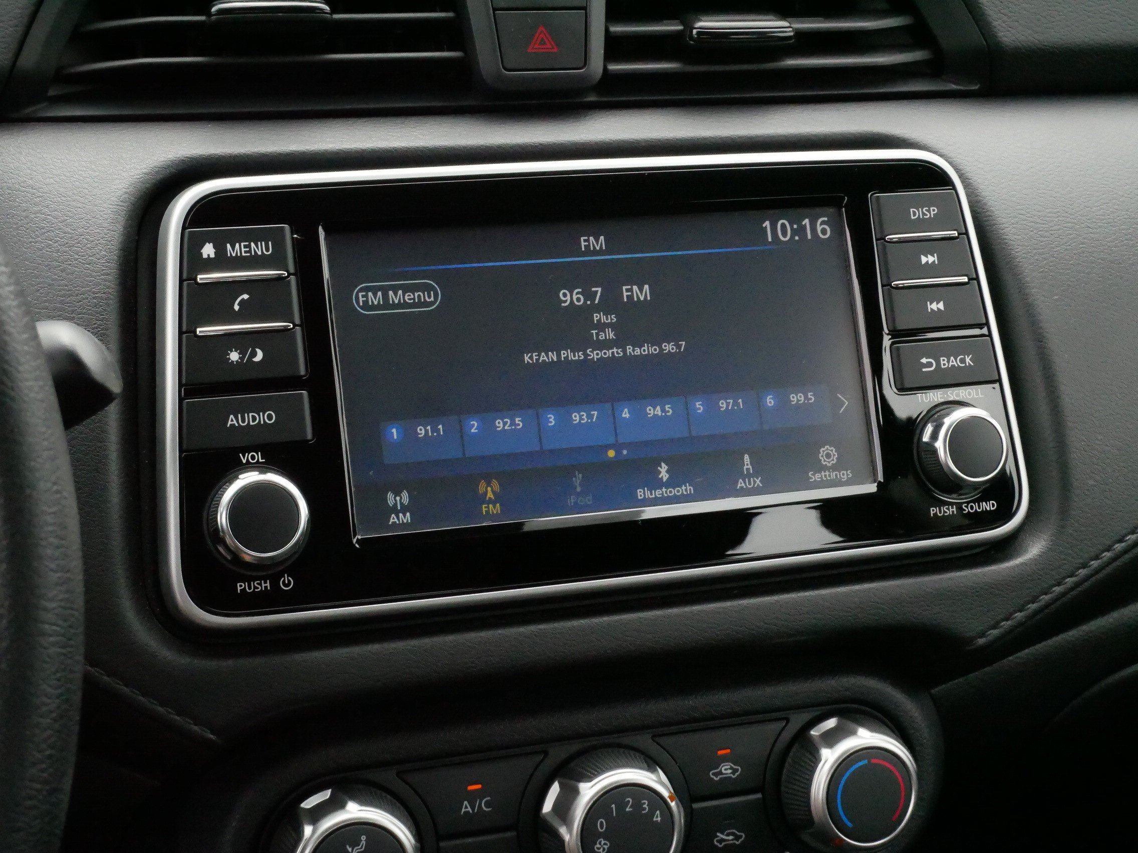 Used 2024 Nissan Versa S w/ Trunk Package FWD image 22