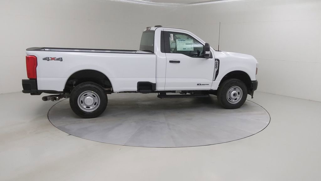 New 2026 Ford F250 XL w/ F-250 >10K GVWR Package image 12