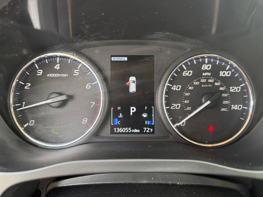 Used 2019 Mitsubishi Outlander GT AWD/4WD image 17