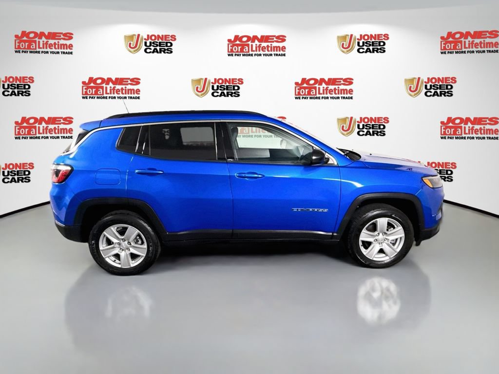 Used 2022 Jeep Compass Latitude AWD/4WD image 16