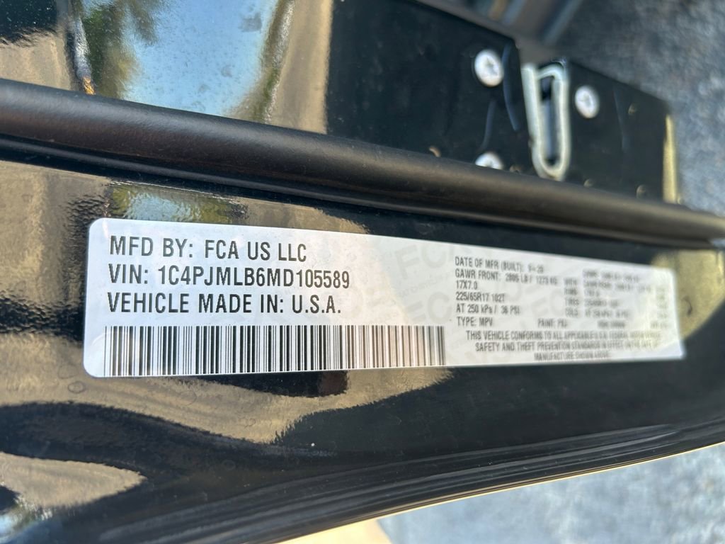 Certified 2021 Jeep Cherokee Latitude Plus w/ Mopar Interior Package AWD/4WD image 32