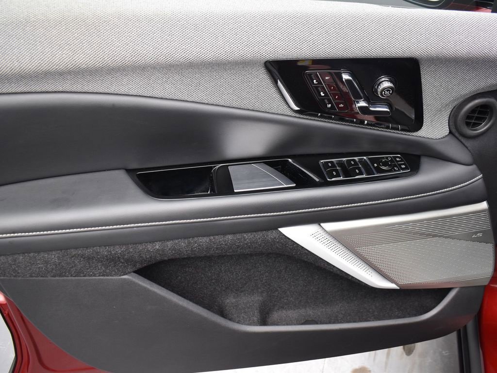 Certified 2025 Cadillac Optiq Sport 2 w/ LPO, Floor Liner Package image 12