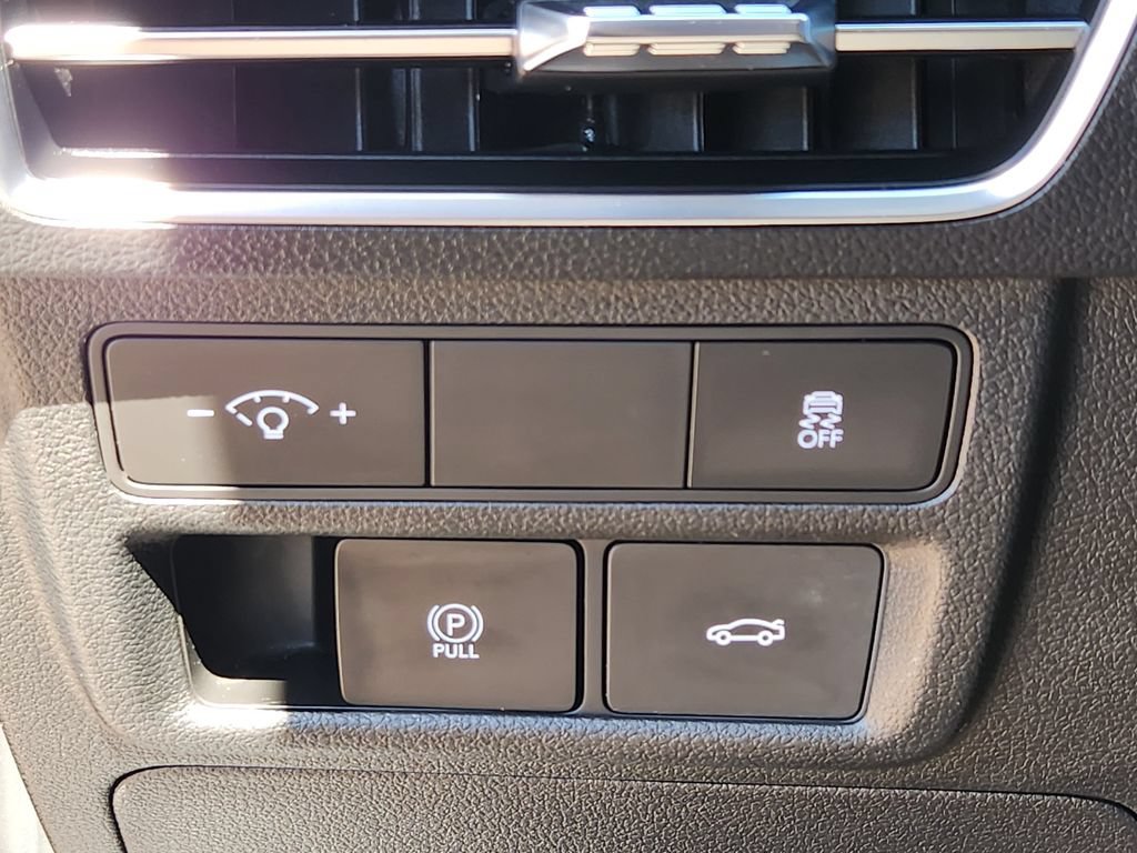 Used 2025 Hyundai Sonata SEL FWD image 13
