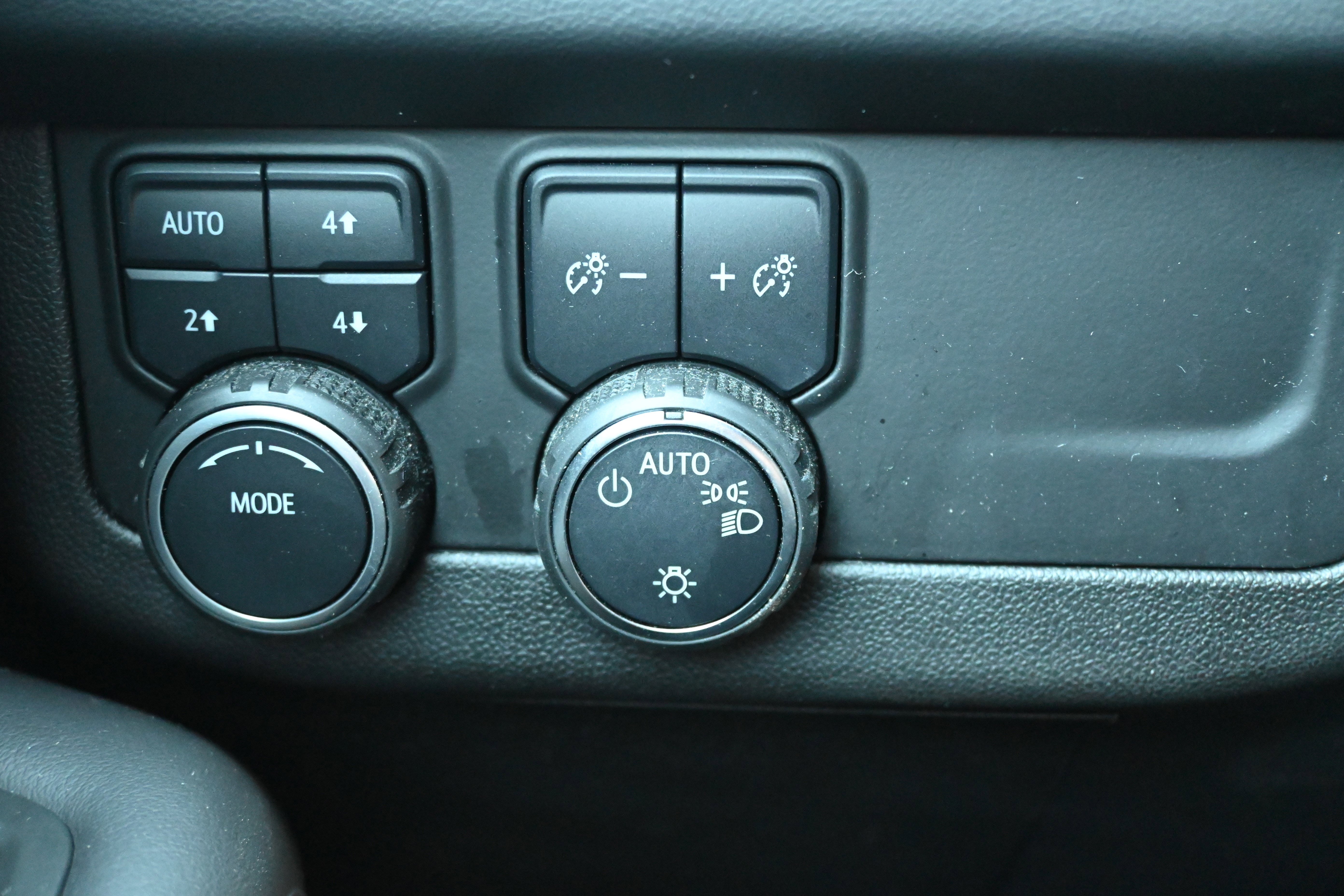 Used 2022 Chevrolet Tahoe Z71 w/ Luxury Package image 29