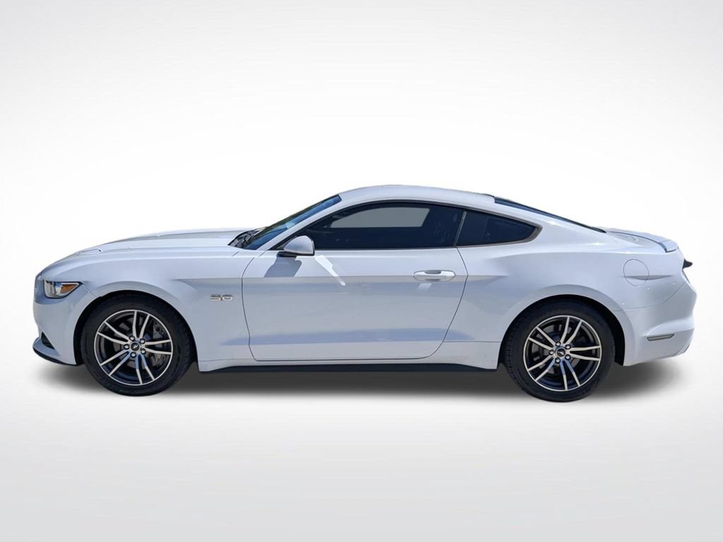 Used 2017 Ford Mustang GT RWD image 14