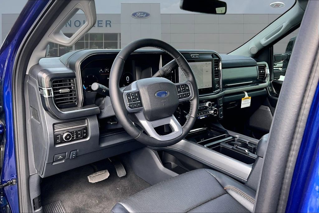New 2026 Ford F250 Lariat w/ Black Appearance Package image 8
