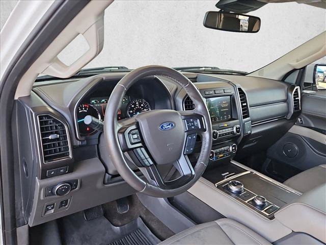 Used 2018 Ford Expedition Limited w/ Equipment Group 301A AWD/4WD image 10
