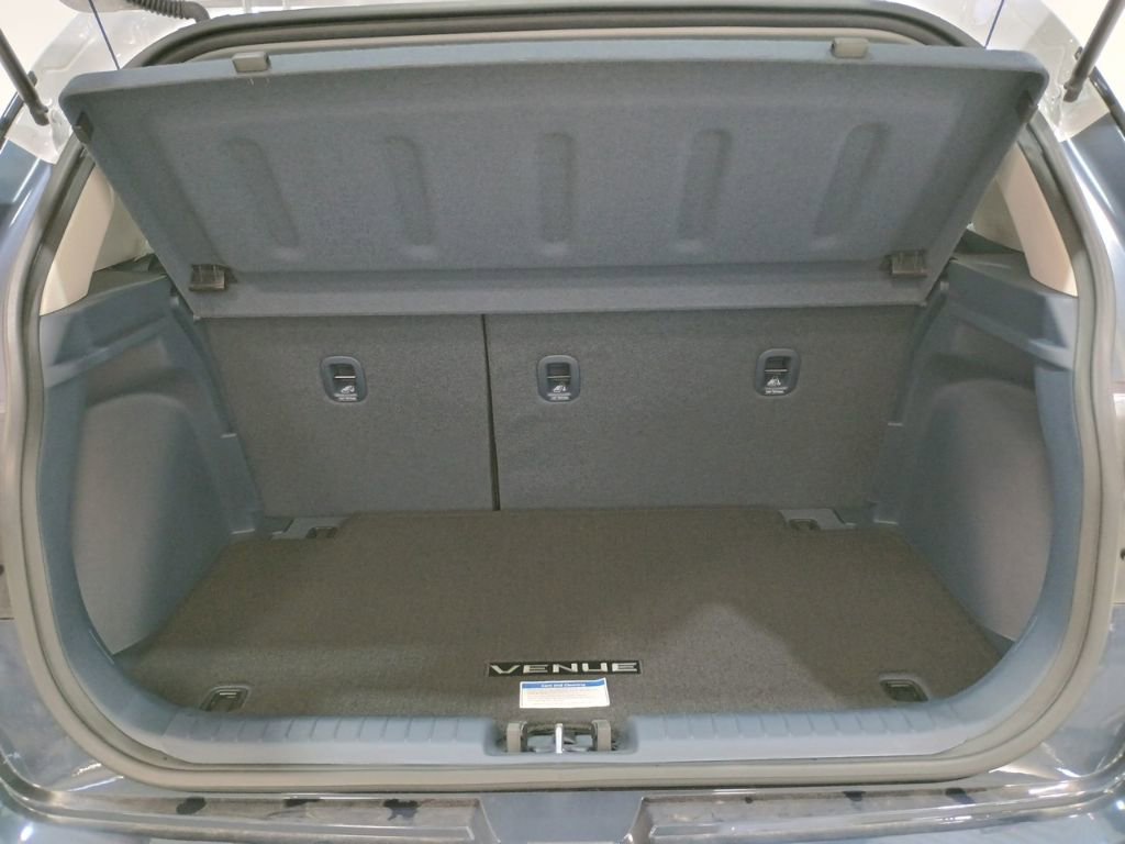 New 2026 Hyundai Venue SEL image 28