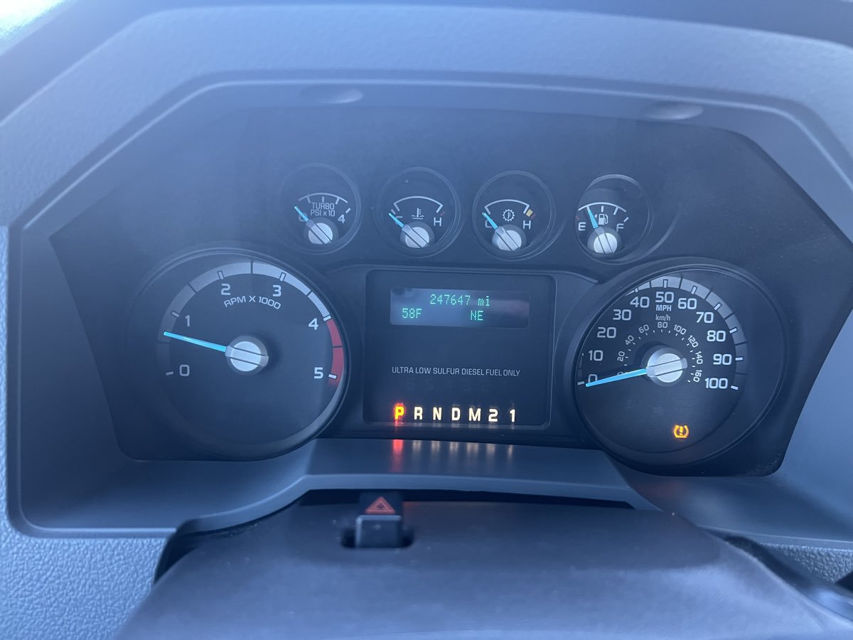 Used 2015 Ford F250 XL w/ XL Appearance Package AWD/4WD image 11