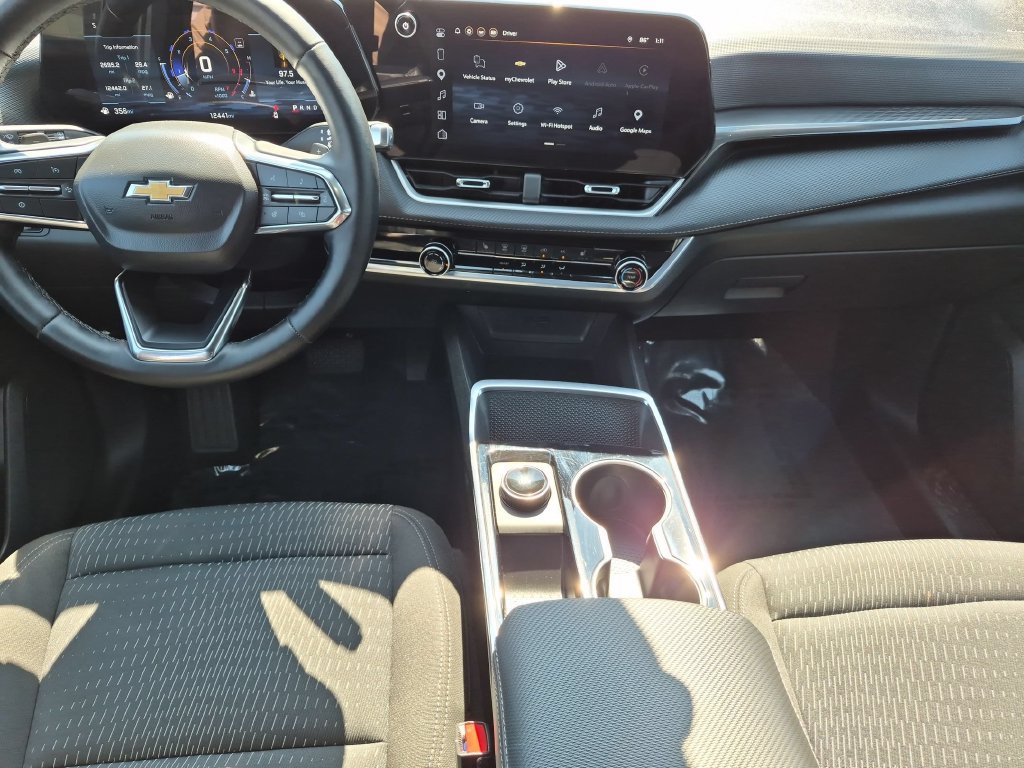 Used 2026 Chevrolet Equinox LT FWD image 25