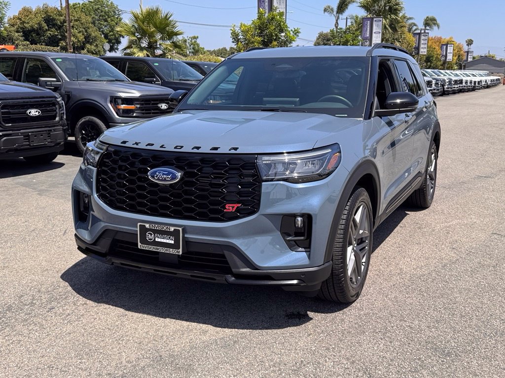 Used 2026 Ford Explorer ST RWD image 7