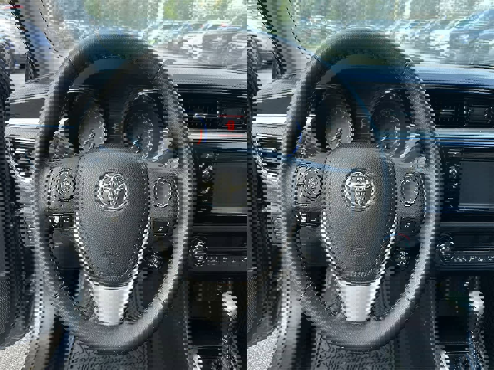 Used 2015 Toyota Corolla S image 18