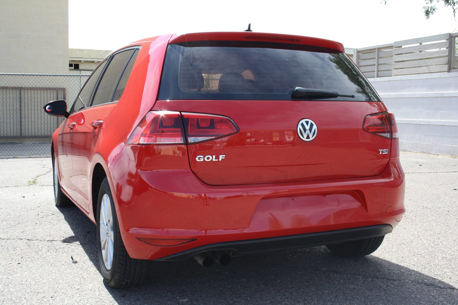 Used 2015 Volkswagen Golf S FWD image 10
