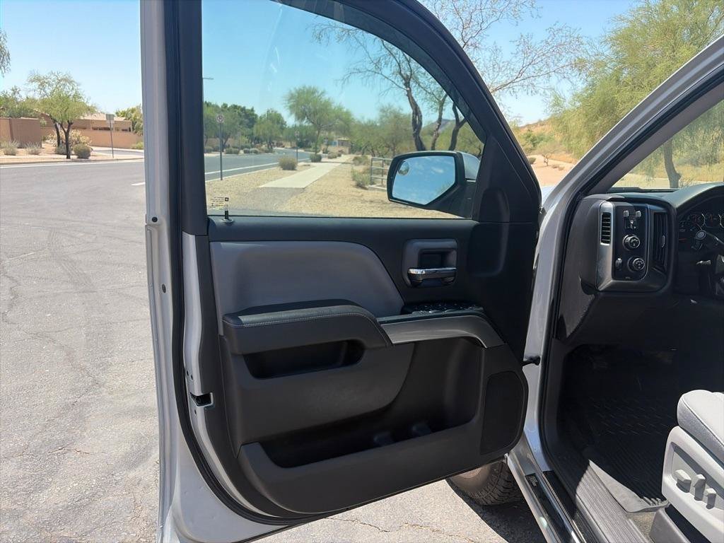 Used 2017 Chevrolet Silverado 1500 LT w/ All Star Edition AWD/4WD image 10